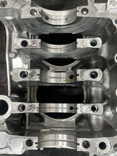 Load image into Gallery viewer, 04-21 SUBARU WRX STI OEM CASE HALVES BARE BLOCK SET BLOCK ASSEMBLY STOCK #212661