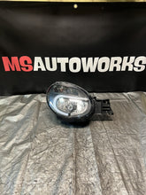 Load image into Gallery viewer, 2002-2003 Subaru Impreza Right Passenger RH Side Headlight Aftermarket #506192