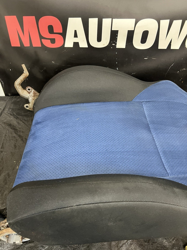 2004-2007 Subaru WRX STI Front Passenger Right Seat Back Factory OEM #518682