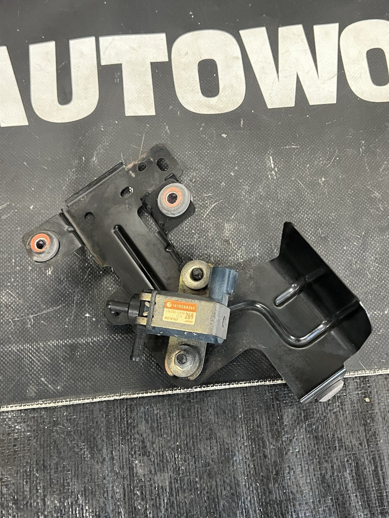 04-07 SUBARU WRX STI OEM BOOST CONTROL SOLENOID WITH BRACKET 16102AA360 #508176