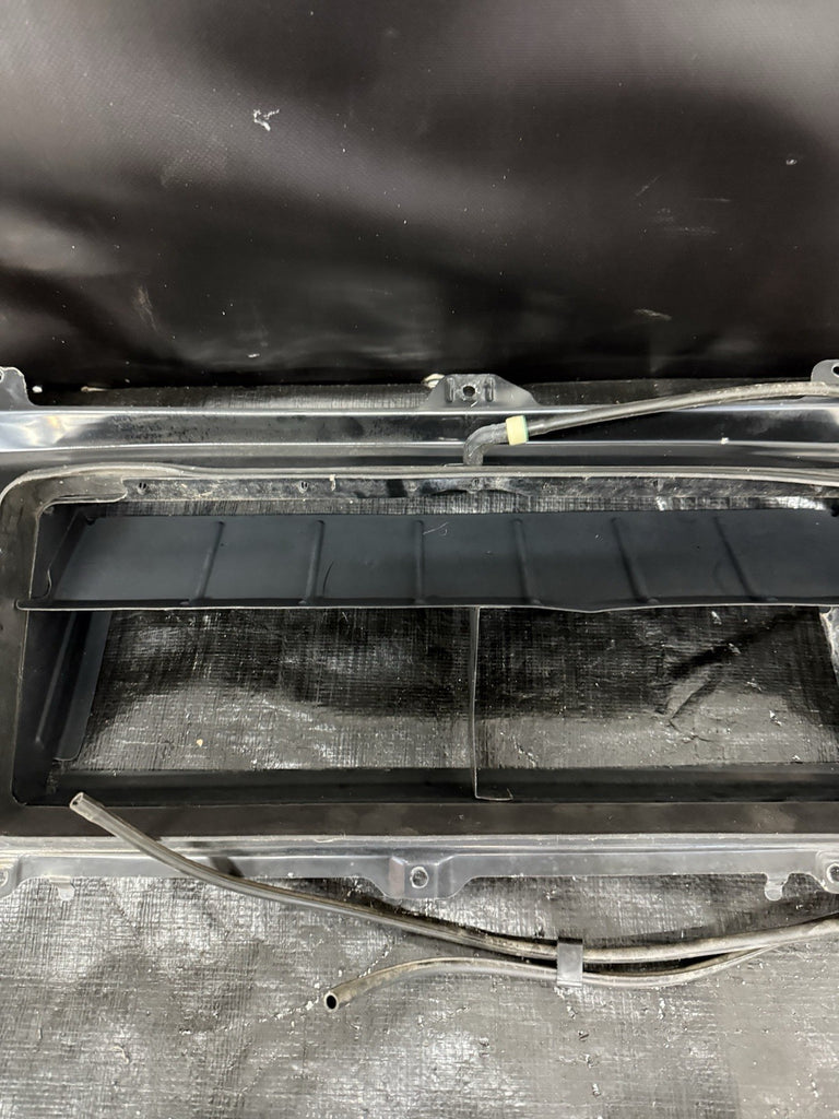 2006-2007 Subaru WRX STi Intercooler Spray Hood Scoop Splitter OEM #525182