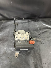 Load image into Gallery viewer, 2000-2003 HONDA S2000 ANTI-LOCK BRAKING SYSTEM BRAKE ABS PUMP MODULE OEM AP1 OEM