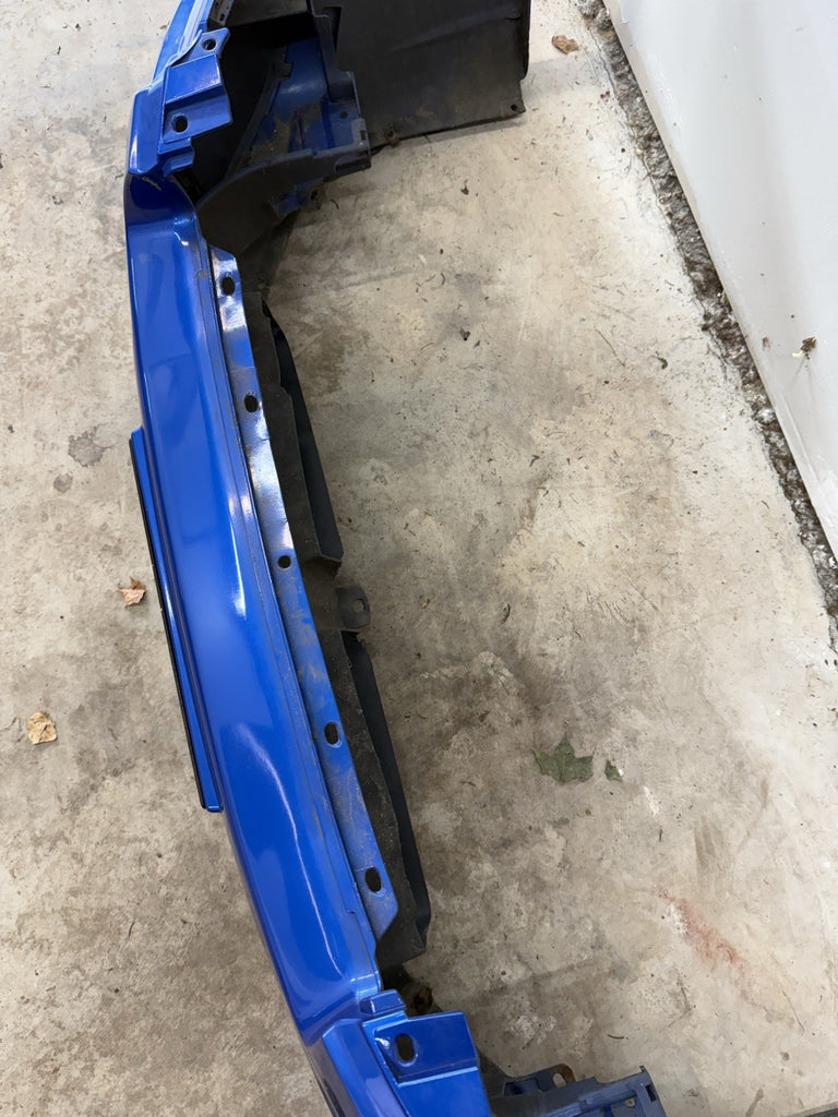 2004-2005 SUBARU WRX STI OEM FRONT BUMPER ASSEMBLY WRB WORLD RALLY BLUE #500989