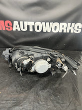 Load image into Gallery viewer, 2008-2009 Subaru Legacy Outback Passenger Right Headlight #212661