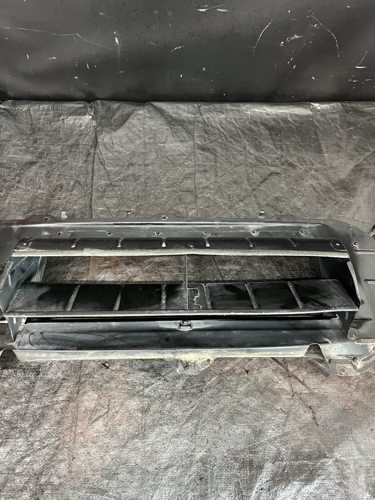 2004-2005 Subaru WRX STI Top Mount Intercooler Splitter OEM #518682