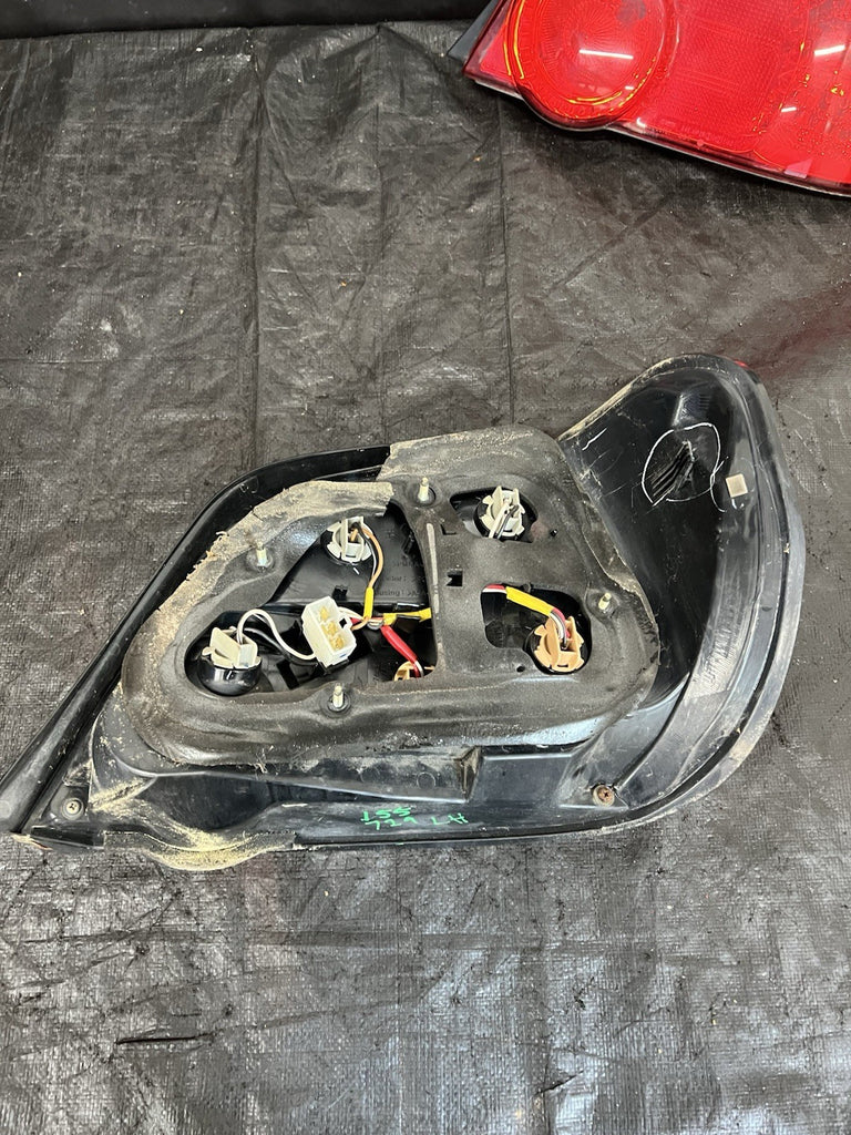 2004-2007 Subaru Impreza Tail Lights Sedan Set Pair WRX/STi Genuine #524656