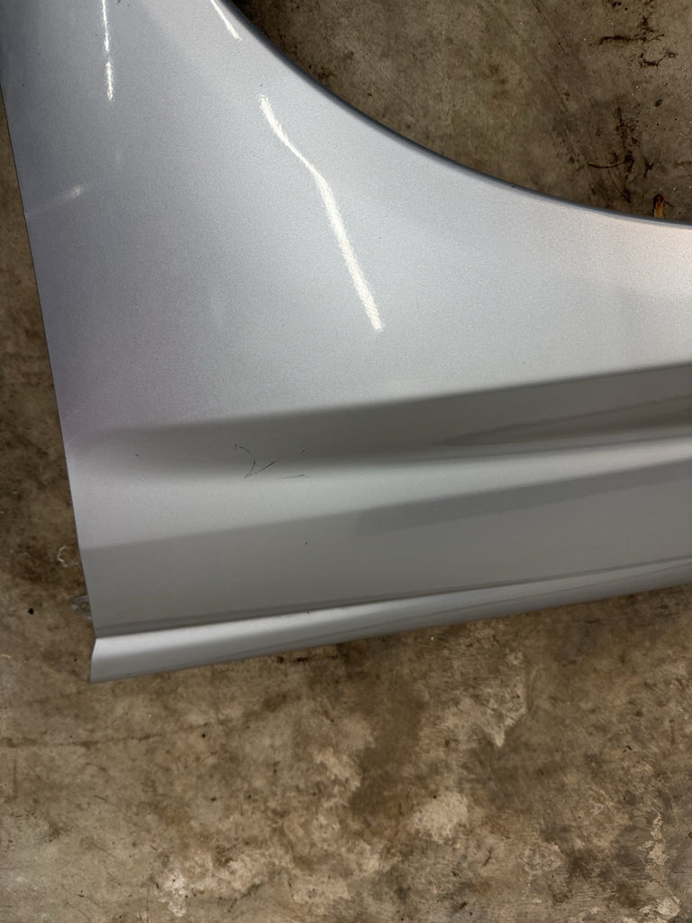 2004 SUBARU WRX STI EJ257 2.5L OEM LH DRIVER SIDE FENDER PANEL ASSY #524656