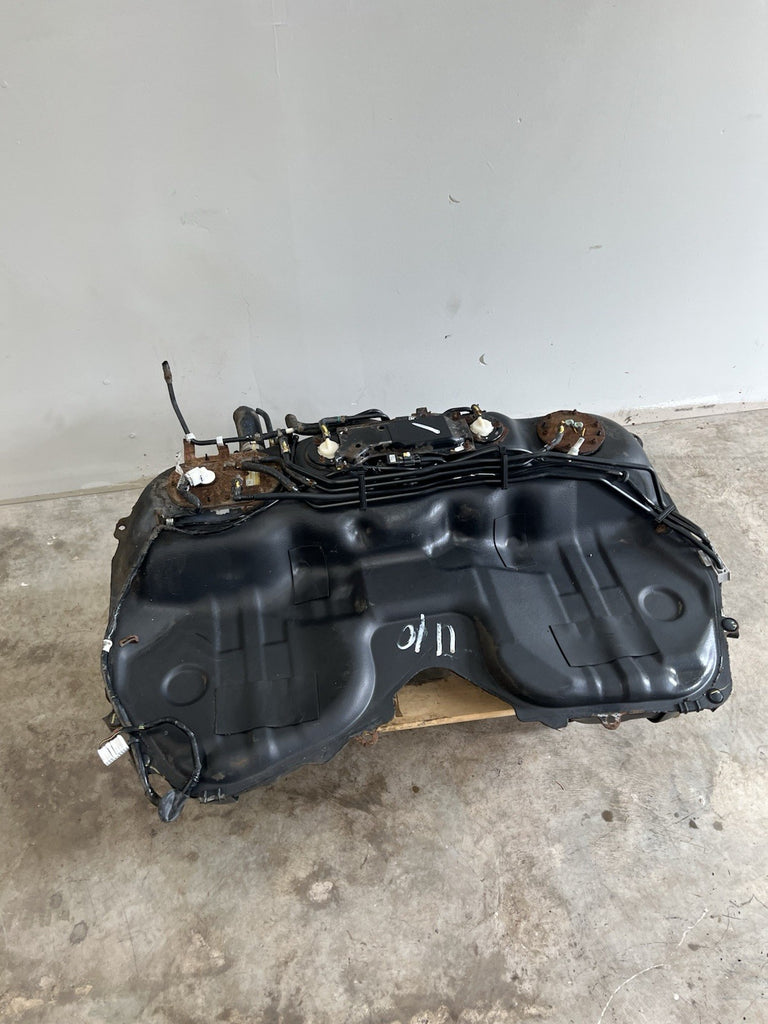 2002-2007 Subaru Impreza WRX STI Fuel Gas Tank Container Assembly OEM #511324