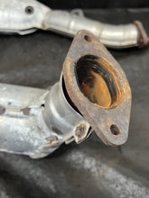 Load image into Gallery viewer, 2004-2007 Subaru WRX STi EJ257 Factory OEM Down Pipe Downpipe FCFE9-6524 #525182