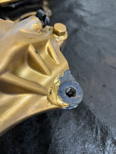 Load image into Gallery viewer, 2004-2007 Subaru WRX STI Front Caliper Set Brembo Brembos Calipers #518682