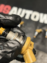 Load image into Gallery viewer, 04-06 SUBARU WRX STI SIDE FEED INJECTOR DYNAMICS 740CC FUEL INJECTORS #522560