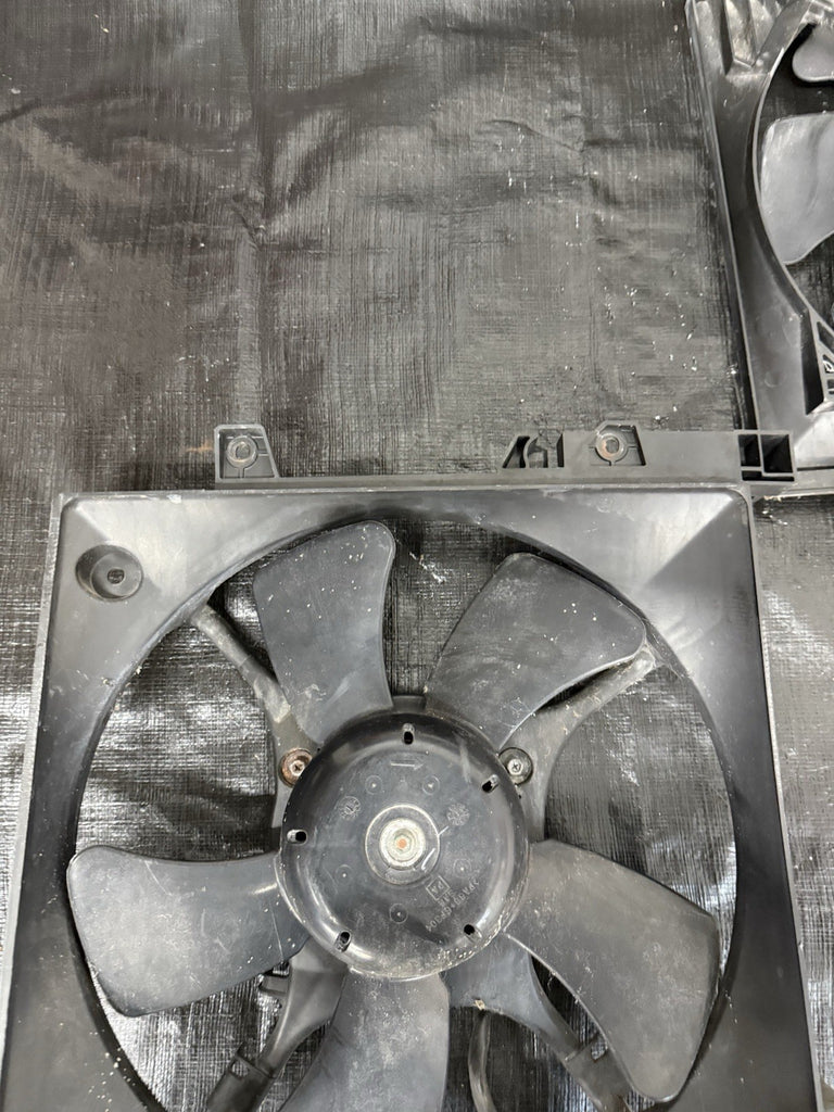 2004-2007 SUBARU WRX STI RADIATOR COOLING FANS ASSEMBLY SET LH/RH OEM #525182