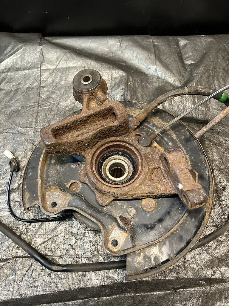2005-2007 SUBARU WRX STI RIGHT REAR PASSENGER KNUCKLE HUB 5X114 OEM #521289