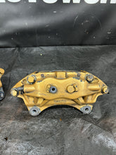 Load image into Gallery viewer, 2004-2007 Subaru WRX STI Front Caliper Set Brembo Brembos Calipers #518682
