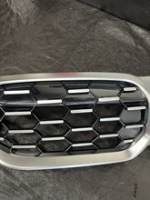 Load image into Gallery viewer, 2023 2024 BMW 3 SERIES M340i G20 FRONT BUMPER GRILL MESH COVER OEM #966