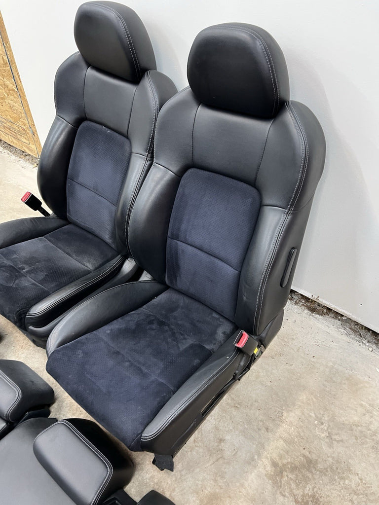 2008-2009 Subaru Legacy GT Spec B Interior Front & Rear Seats