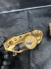 Load image into Gallery viewer, 04-07 SUBARU STI REAR BREMBO BRAKE CALIPERS PAIR LEFT/RIGHT #500989