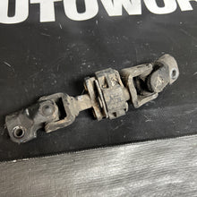 Load image into Gallery viewer, 02-07 SUBABRU IMPREZA WRX Wagon STEERING COLUMN LOWER U JOINT COUPLING LINK