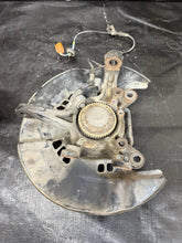 Load image into Gallery viewer, 2000-2003 Honda S2000 S2K AP1 OEM Front Left &amp; Right Spindle Knuckle Bearing Hub