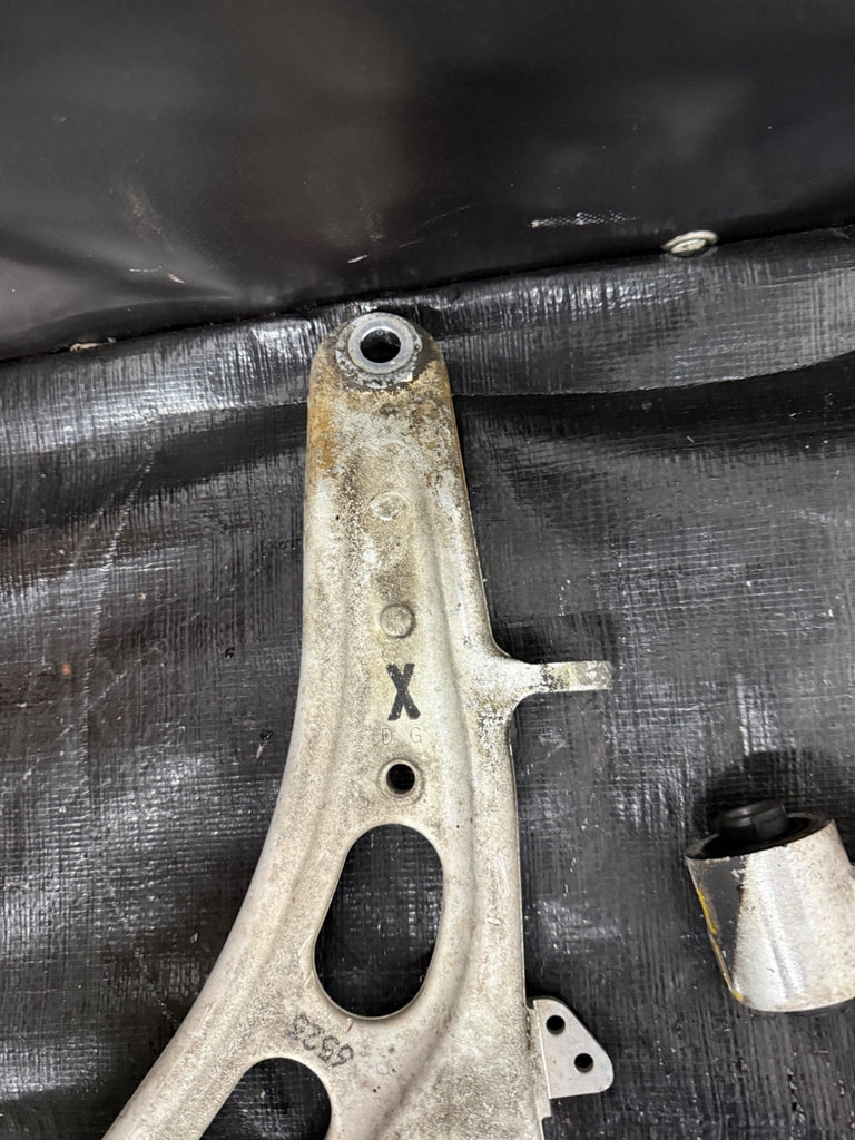 04-07 SUBARU WRX STI OEM FRONT LOWER ALUMINUM CONTROL ARMS PAIR #525182