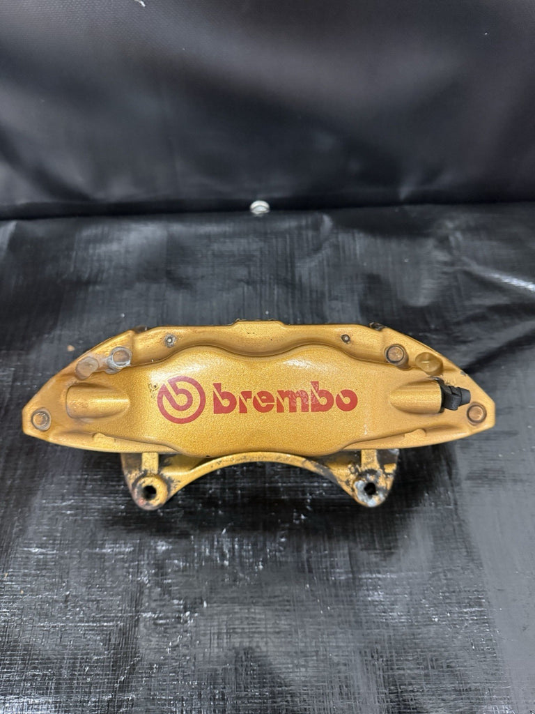 2004-2007 Subaru WRX STI Front RH Brembo Brake Caliper Passenger OEM #525182