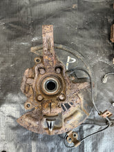 Load image into Gallery viewer, 2005-2007 SUBARU WRX STI FRONT SPINDLES KNUCKLES HUBS PAIR 5x114.3 OEM #525182