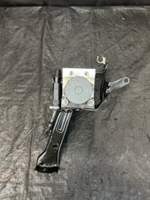 Load image into Gallery viewer, 2007-2009 SUBARU LEGACY OUTBACK ABS PUMP MODULE M/T OEM P/N 27536AG24A #212661