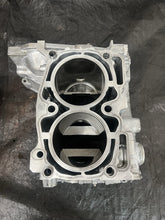 Load image into Gallery viewer, 04-21 SUBARU WRX STI OEM CASE HALVES BARE BLOCK SET BLOCK ASSEMBLY STOCK #212661