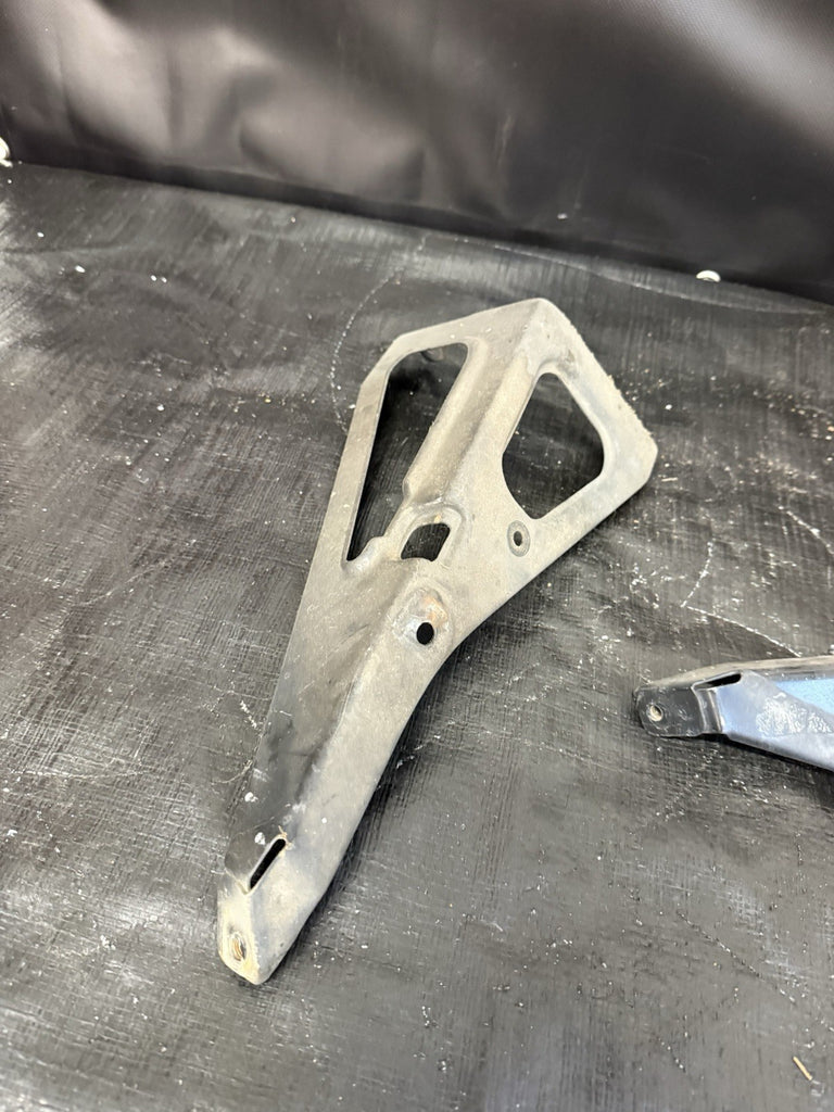 2000-2009 HONDA S2000 OEM LEFT RIGHT PAIR HEADLIGHT SUPPORT BRACKET BUMPER