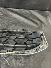 Load image into Gallery viewer, 2023 2024 BMW 3 SERIES M340i G20 FRONT BUMPER GRILL MESH COVER OEM #966