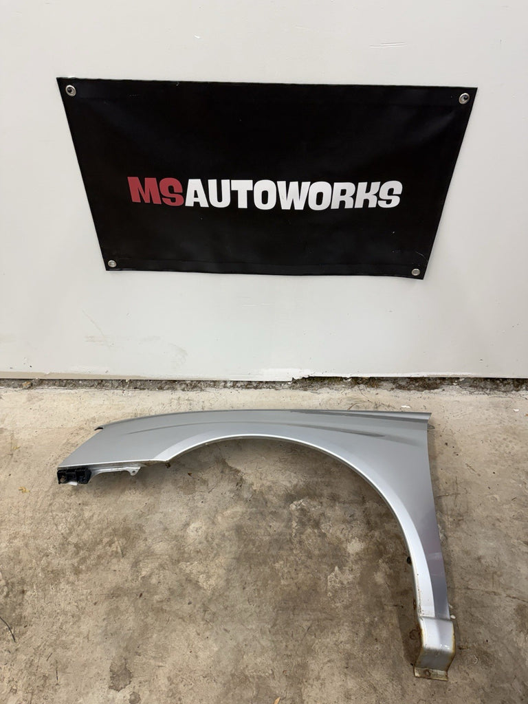 2004 SUBARU WRX STI EJ257 2.5L OEM LH DRIVER SIDE FENDER PANEL ASSY #524656