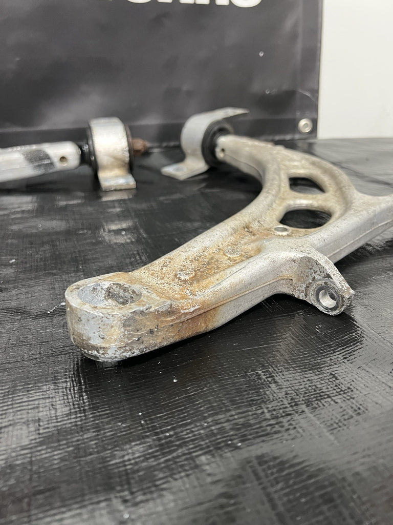 04-07 SUBARU WRX STI OEM FRONT LOWER ALUMINUM CONTROL ARMS PAIR #500989
