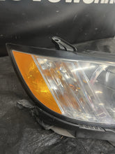 Load image into Gallery viewer, 2008-2009 Subaru Legacy Outback Passenger Right Headlight #212661