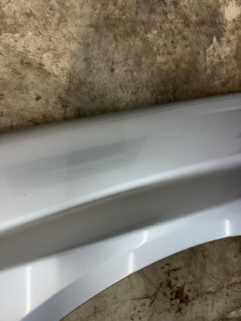 2004 SUBARU WRX STI EJ257 2.5L OEM LH DRIVER SIDE FENDER PANEL ASSY #524656