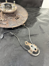 Load image into Gallery viewer, 2005-2007 SUBARU WRX STI FRONT SPINDLES KNUCKLES HUBS PAIR 5x114.3 OEM #525182