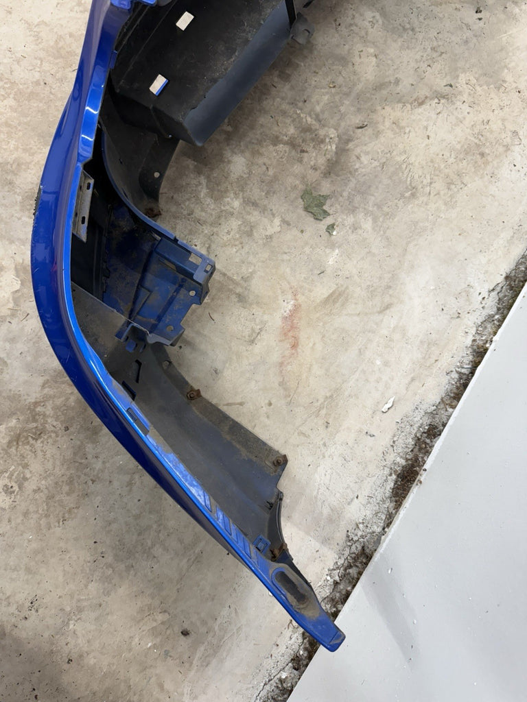 2004-2005 SUBARU WRX STI OEM FRONT BUMPER ASSEMBLY WRB WORLD RALLY BLUE #500989