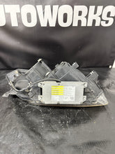 Load image into Gallery viewer, 2000-2003 Honda S2000 AP1 OEM Xenon/HID Headlight Left &amp; Right Set Pair