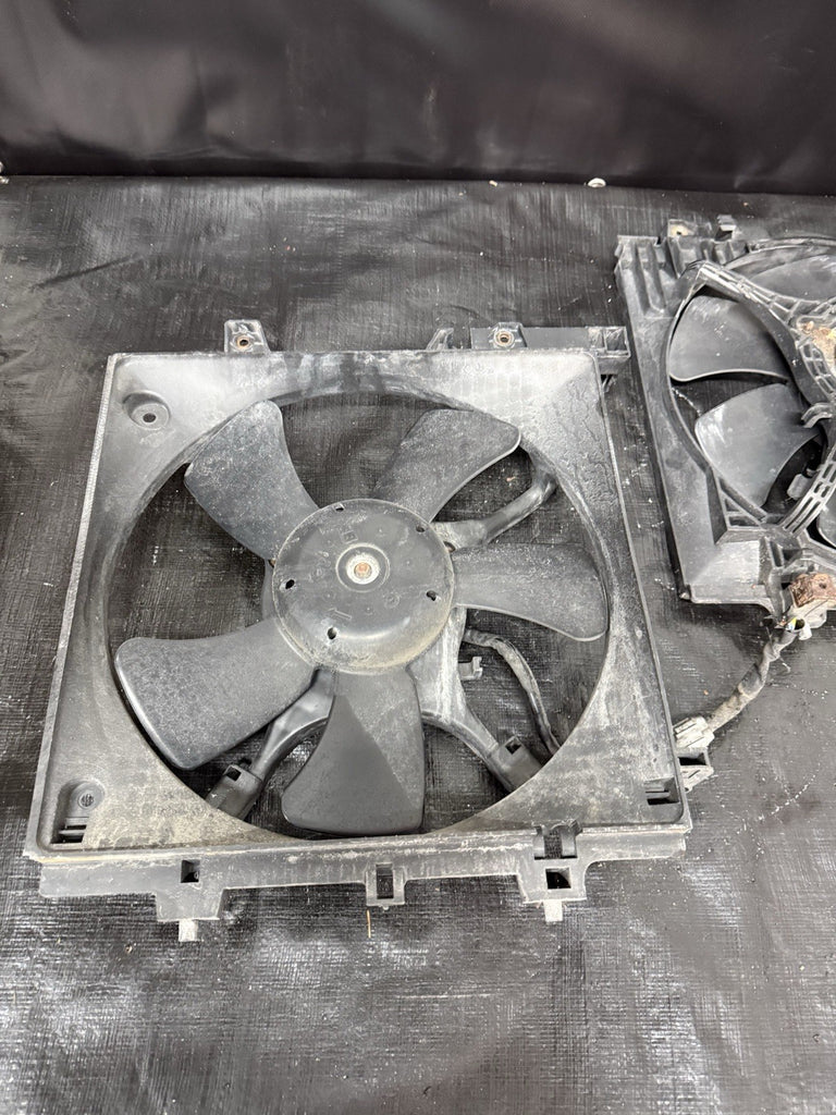 2004-2007 SUBARU WRX STI RADIATOR COOLING FANS ASSEMBLY SET LH/RH OEM #500989