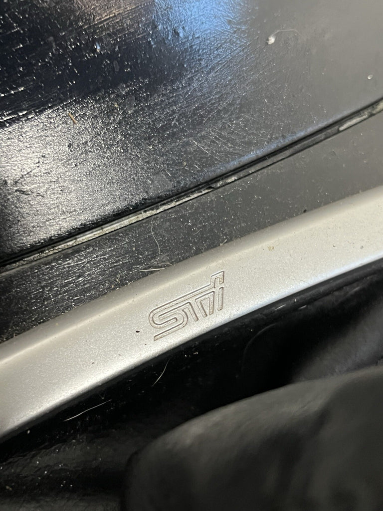 2005-2007 Subaru Impreza STI Shifter Trim Surround Bezel #508176