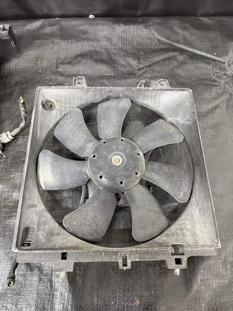 2004-2007 SUBARU WRX STI RADIATOR COOLING FANS ASSEMBLY SET LH/RH OEM #500989