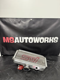 2004-2007 SUBARU WRX STI GD7 EJ257 OEM TMIC TOP MOUNT INTERCOOLER #525182
