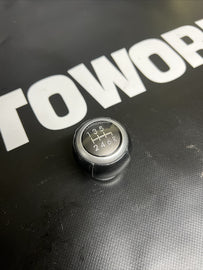 04-2020 SUBARU IMPREZA WRX STI 6-SPEED SHIFT KNOB OEM OE GENUINE