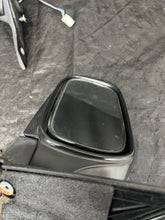 Load image into Gallery viewer, 2004-2007 Subaru Impreza WRX STi Left &amp; Right Mirrors Set Power OEM #524656