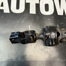 Load image into Gallery viewer, 2008-2014 SUBARU IMPREZA WRX STEERING LINKAGE U JOINT KNUCKLE OEM 34170AG022