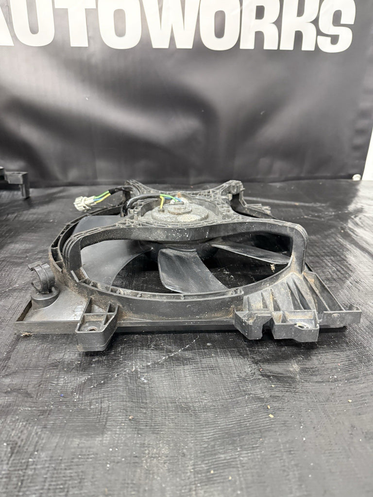 2004-2007 SUBARU WRX STI RADIATOR COOLING FANS ASSEMBLY SET LH/RH OEM #525182