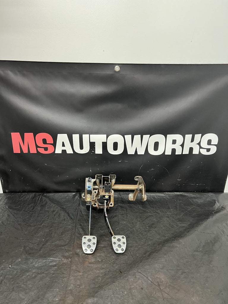 2004-2007 Subaru WRX STI Brake & Clutch Pedal Assembly #518682