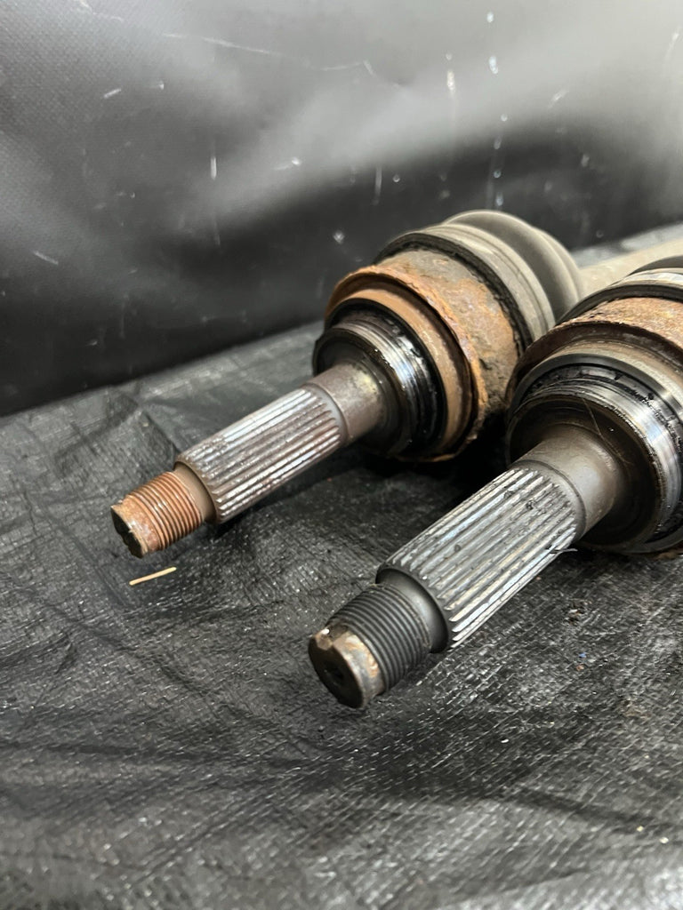 2004 Subaru Impreza WRX STI Rear Axles Left/Right PAIR #518682