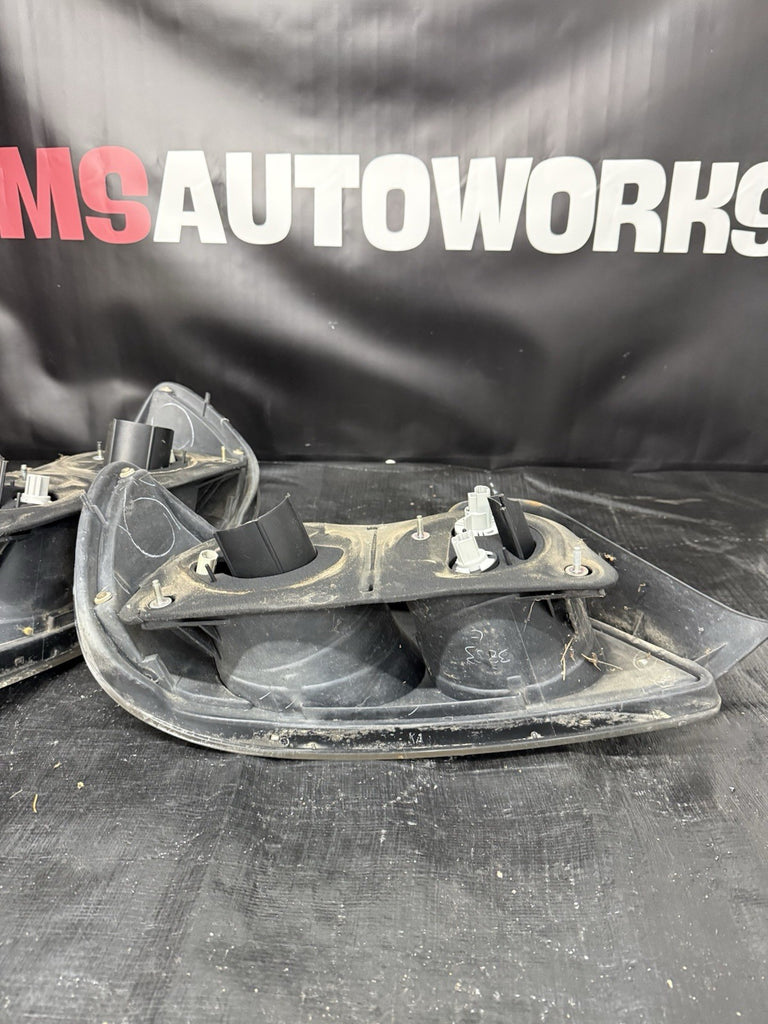 2000-2003 Honda S2000 AP1 Genuine Left & Right Taillights Tail Lights OEM