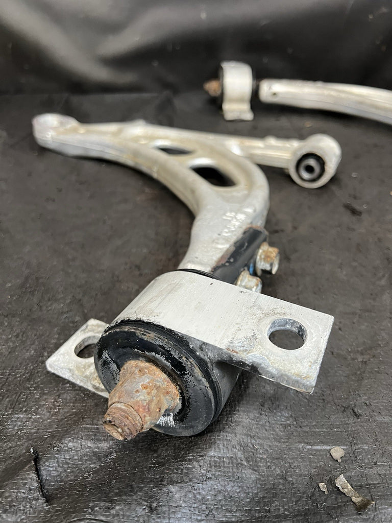 04-07 SUBARU WRX STI OEM FRONT LOWER ALUMINUM CONTROL ARMS PAIR #518682