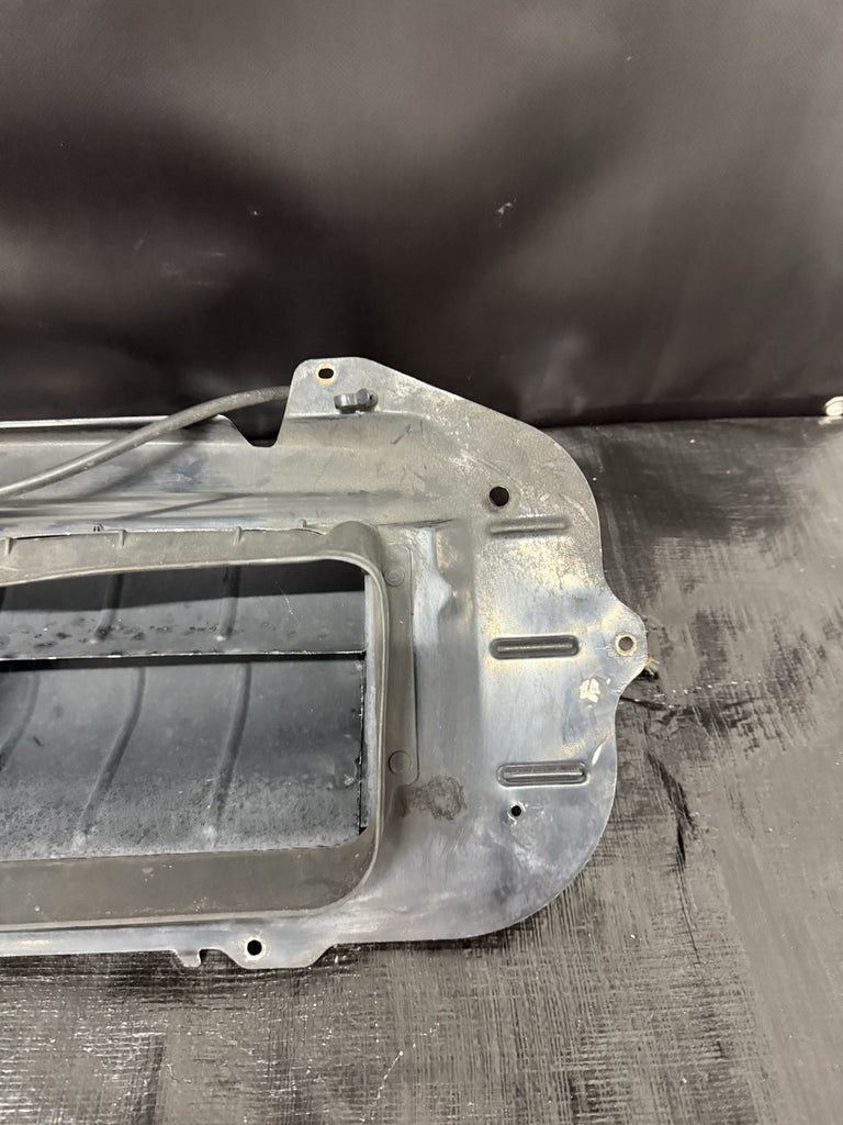 2004-2005 Subaru WRX STI Top Mount Intercooler Splitter OEM #500989